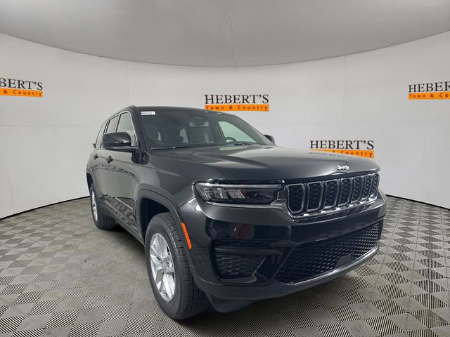 New 2025 Jeep Grand Cherokee Laredo X image 3