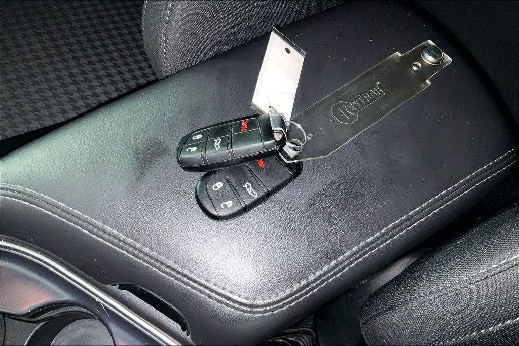 Used 2018 Dodge Challenger R/T Scat Pack RWD image 13