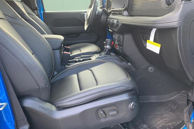 New 2025 Jeep Wrangler Unlimited Rubicon 392 image 38