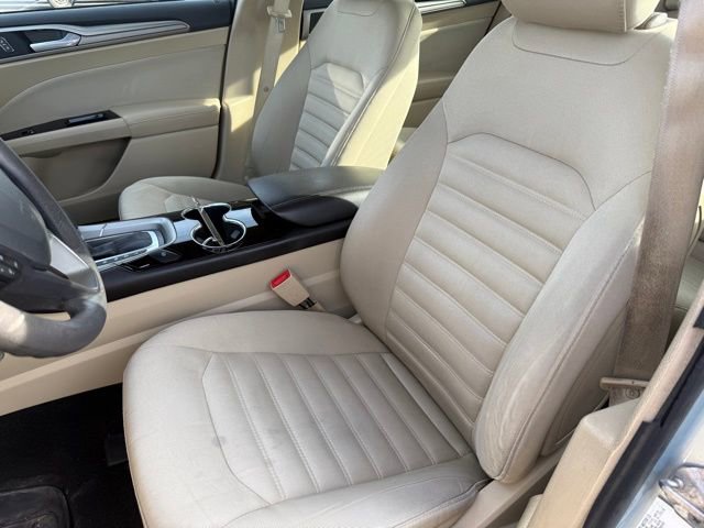 Used 2014 Ford Fusion SE image 10