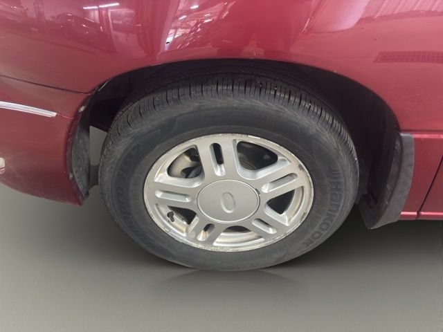 Used 2005 Ford Freestar SEL FWD image 13