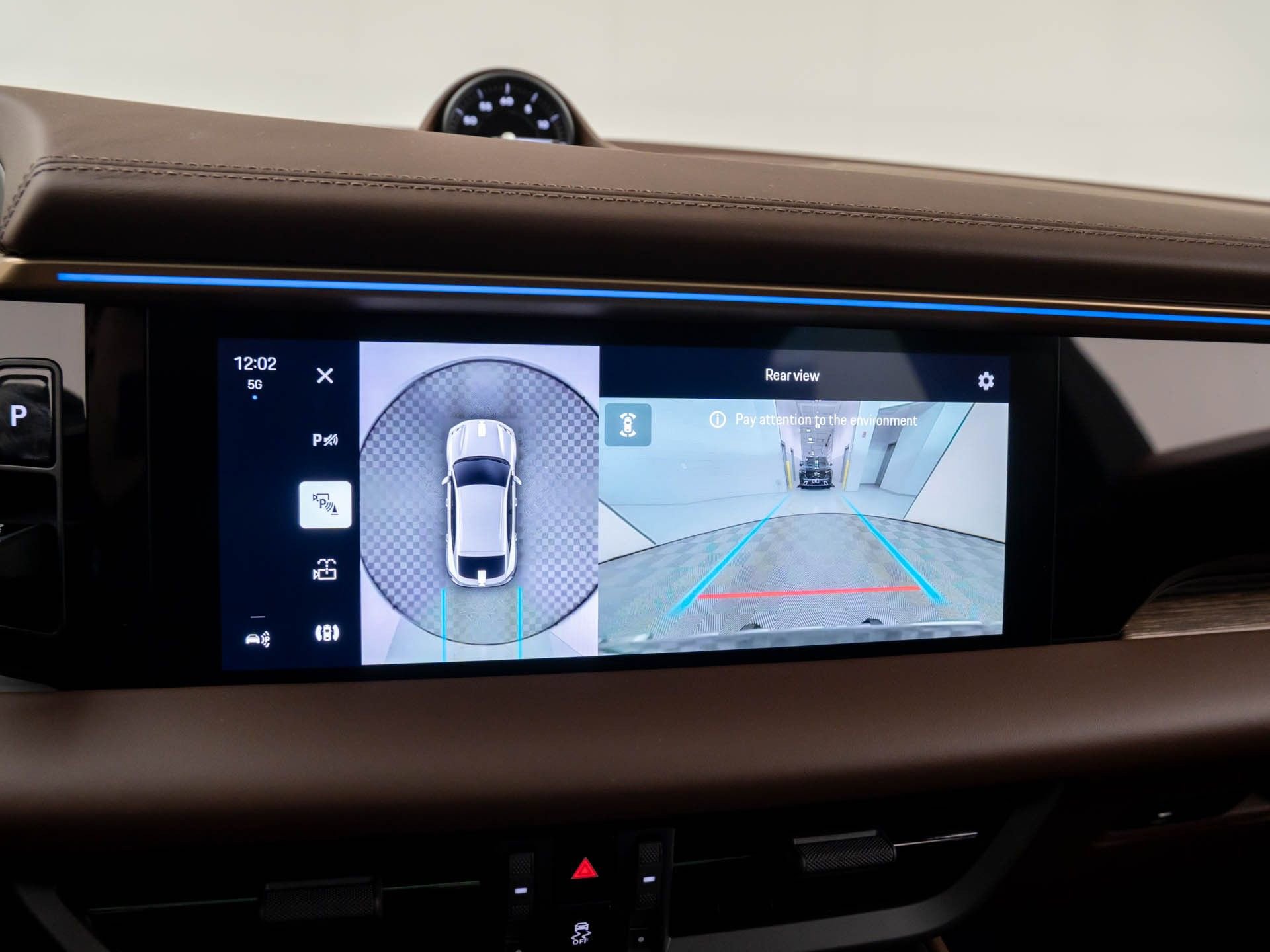 New 2025 Porsche Macan 4S Electric image 26