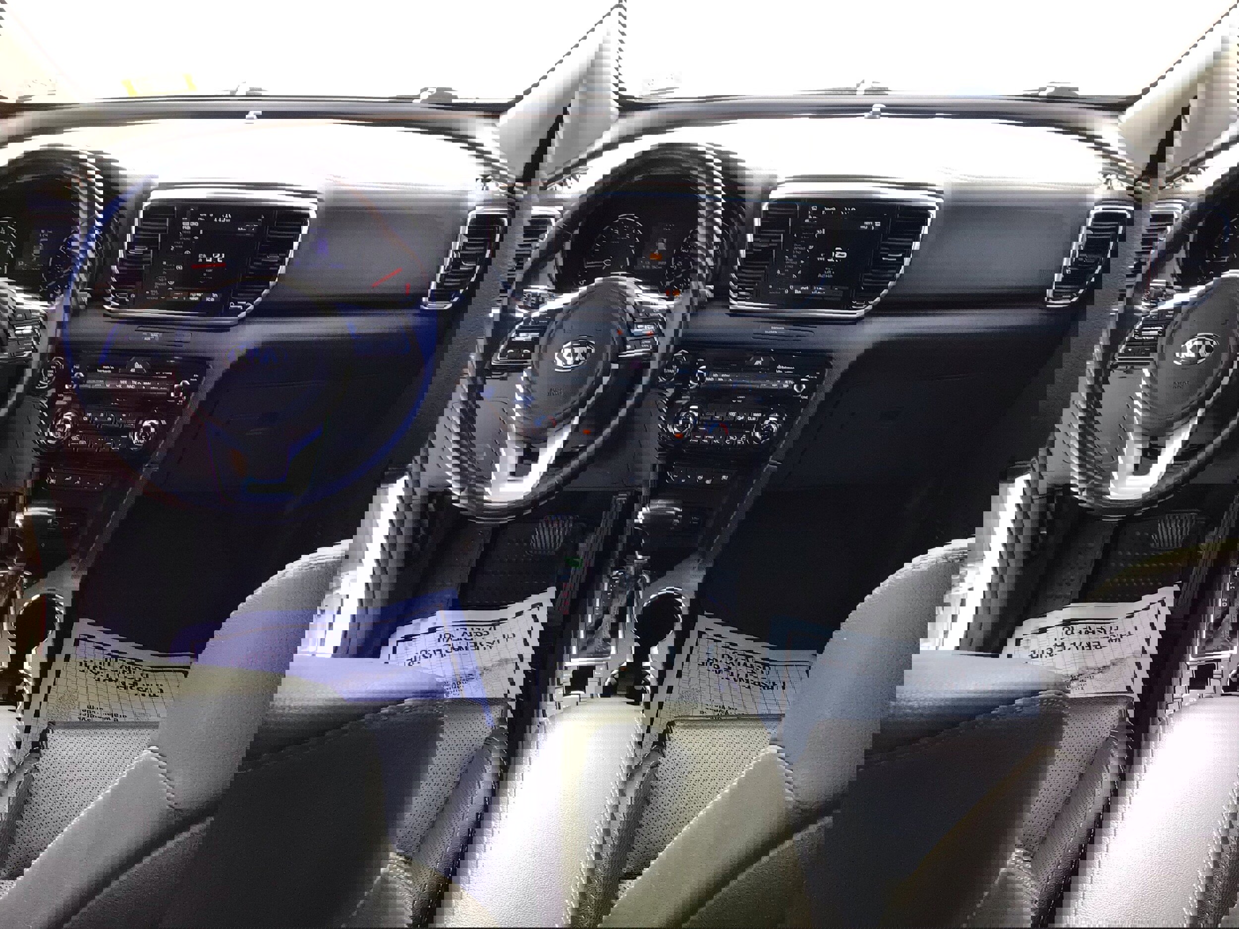 Used 2020 Kia Sportage EX w/ EX Technology Package image 18