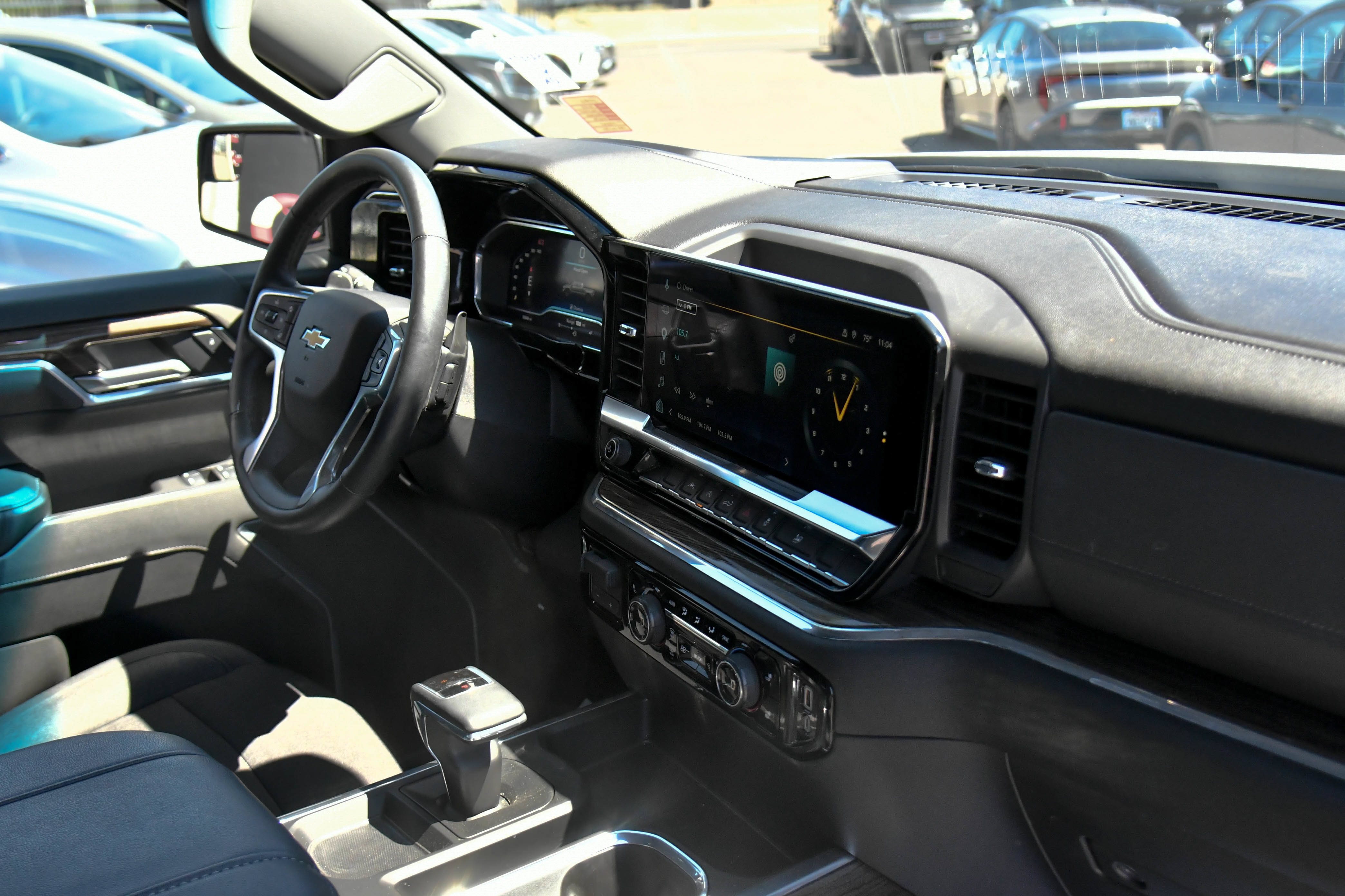 Used 2025 Chevrolet Silverado 1500 LT w/ LPO, Dark Essentials Package AWD/4WD image 46