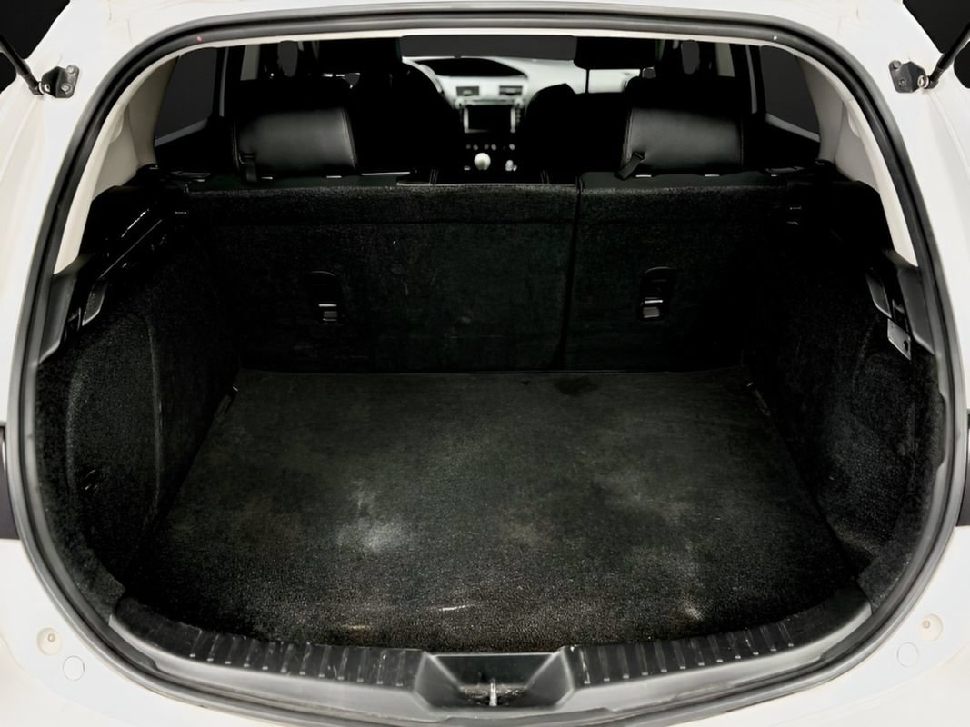 Used 2013 MAZDA MAZDA3 Touring FWD image 33