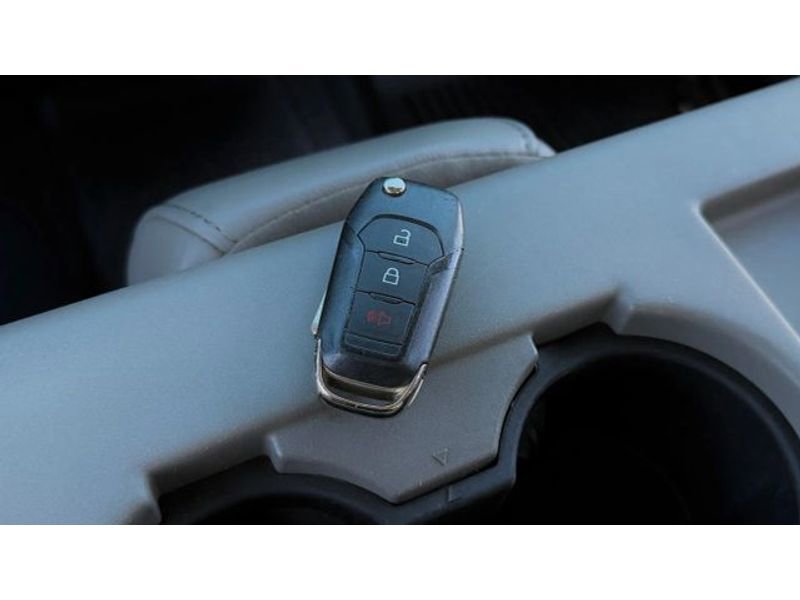 Used 2022 Ford F250 XL w/ Power Equipment Group image 44