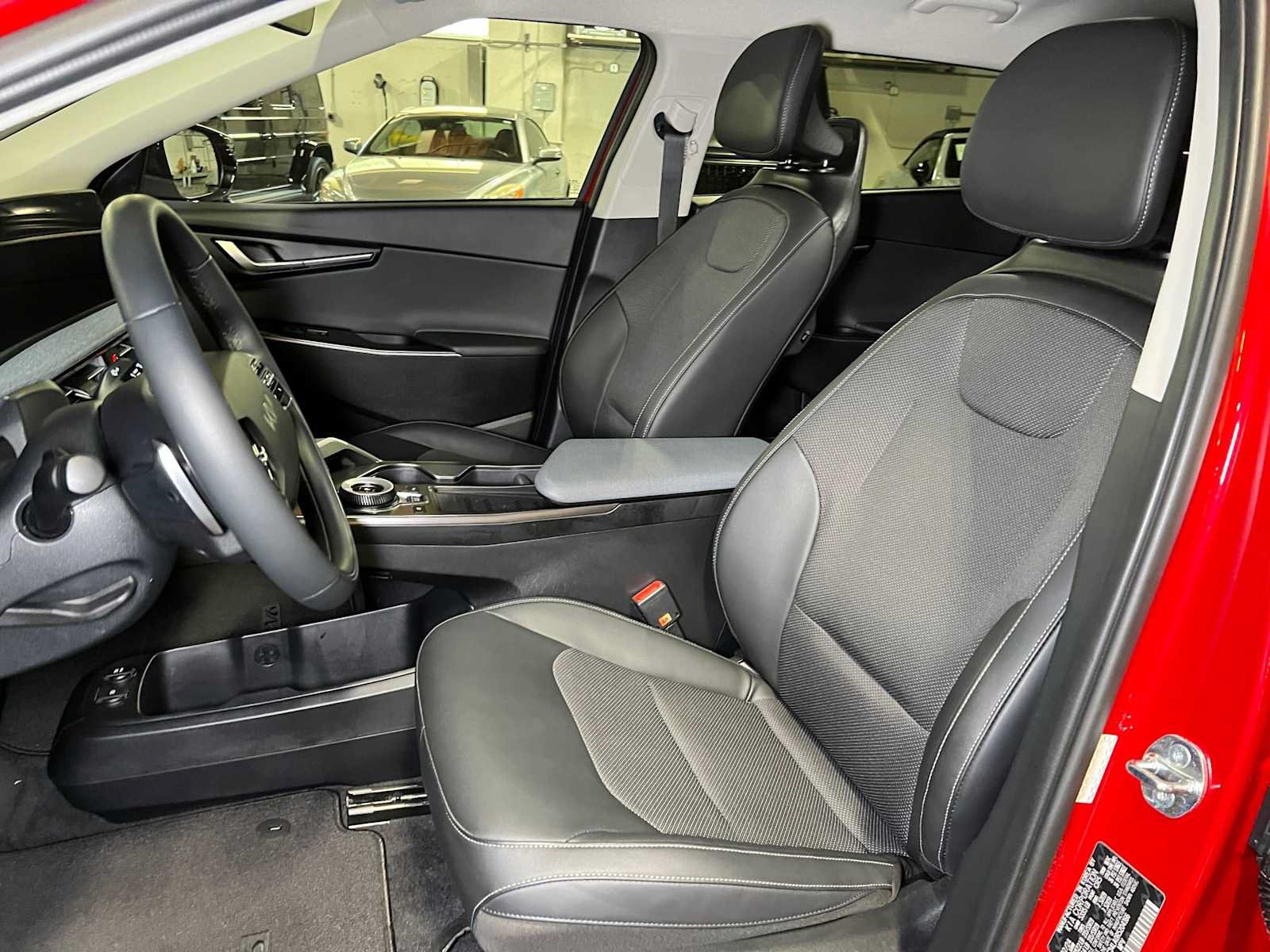 Used 2024 Kia EV6 Light RWD image 22