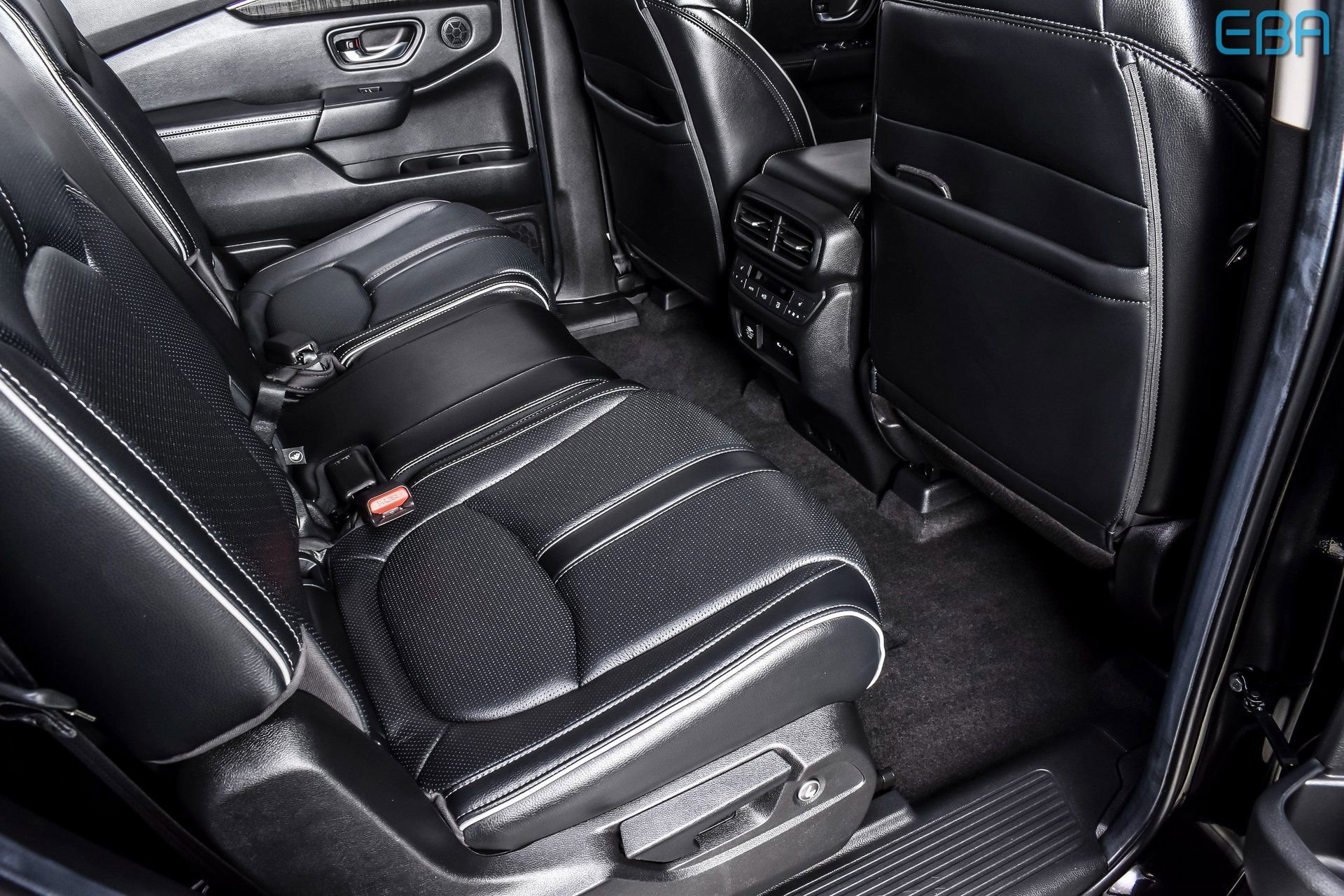 Used 2025 Honda Pilot Elite image 23