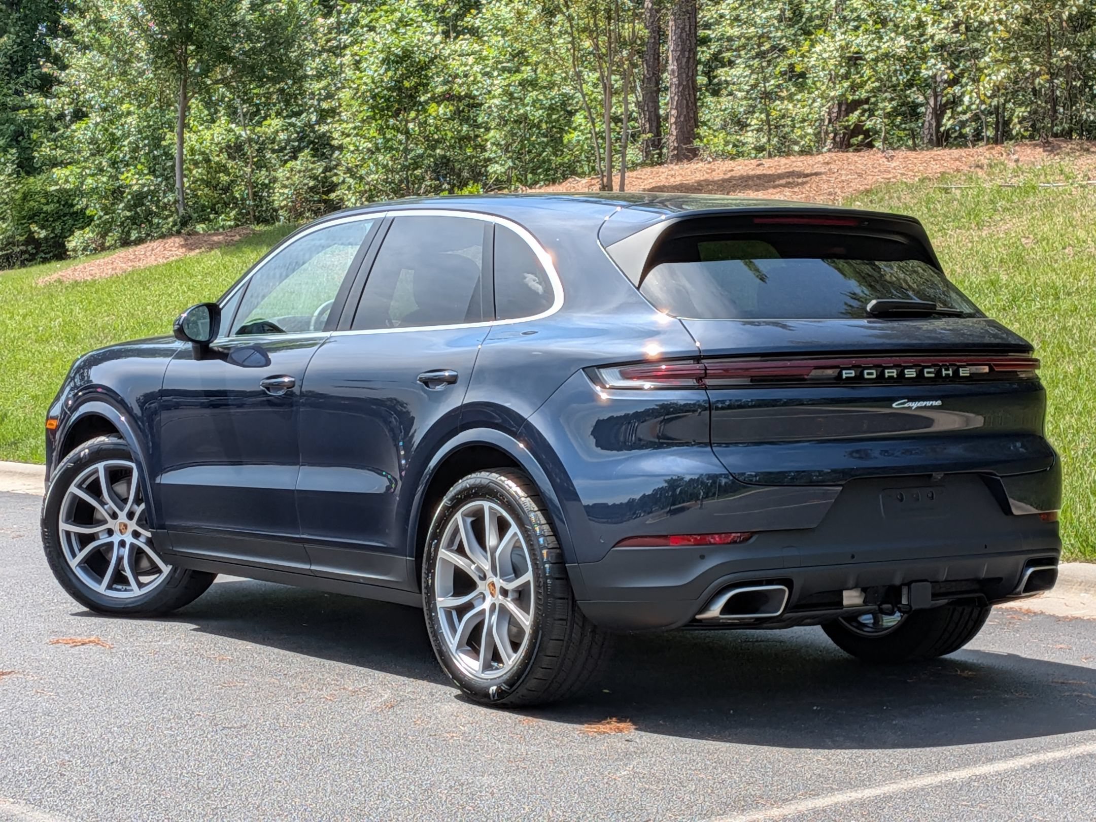 New 2026 Porsche Cayenne AWD/4WD image 3
