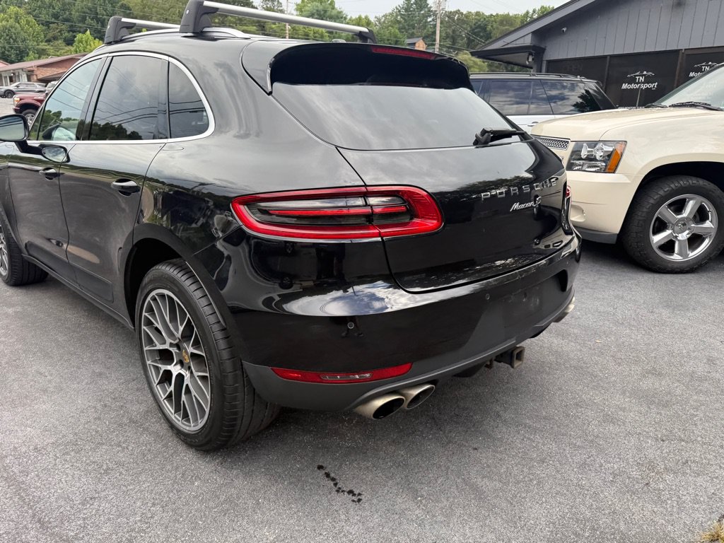 Used 2015 Porsche Macan S w/ Premium Package Plus AWD/4WD image 14