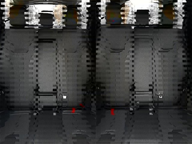 Used 2023 Hyundai Santa Fe SEL image 32