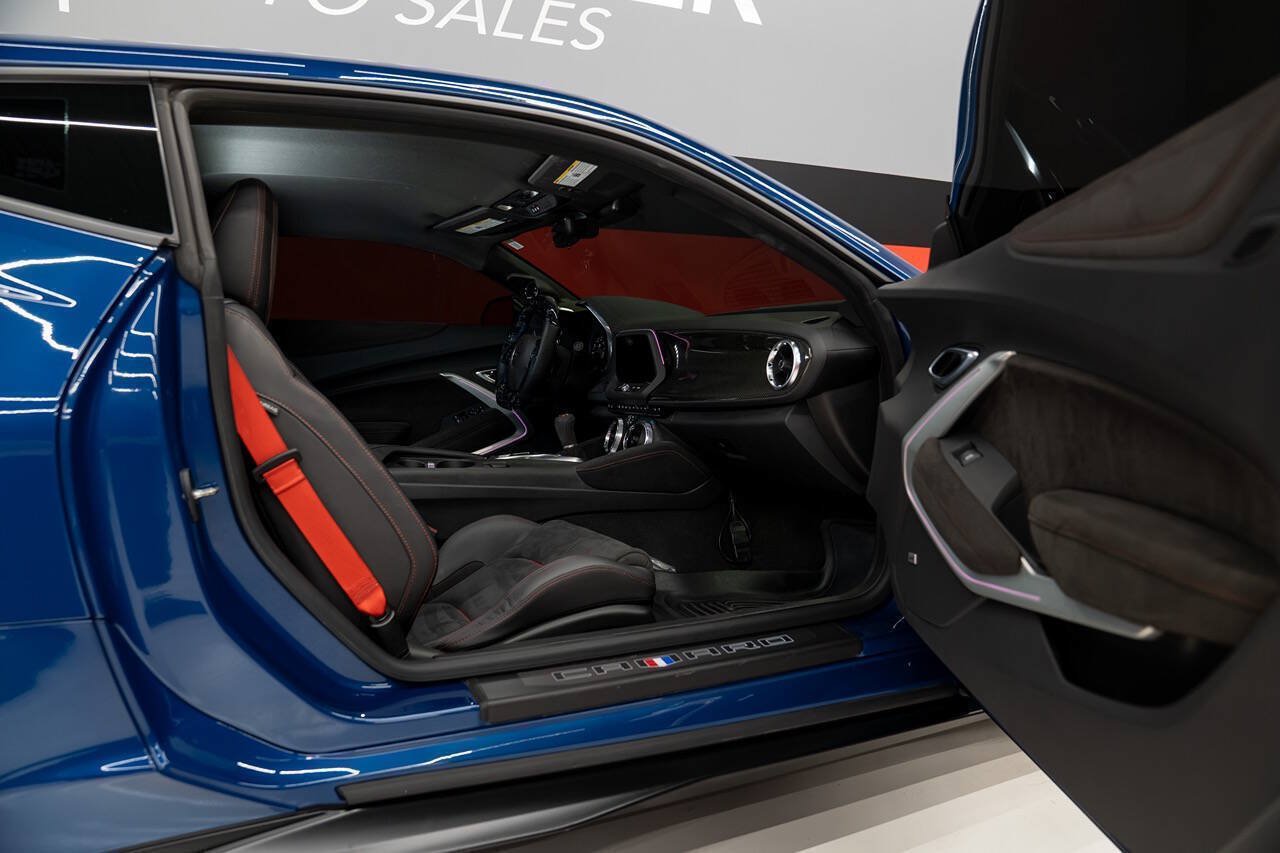 Used 2023 Chevrolet Camaro ZL1 RWD image 68