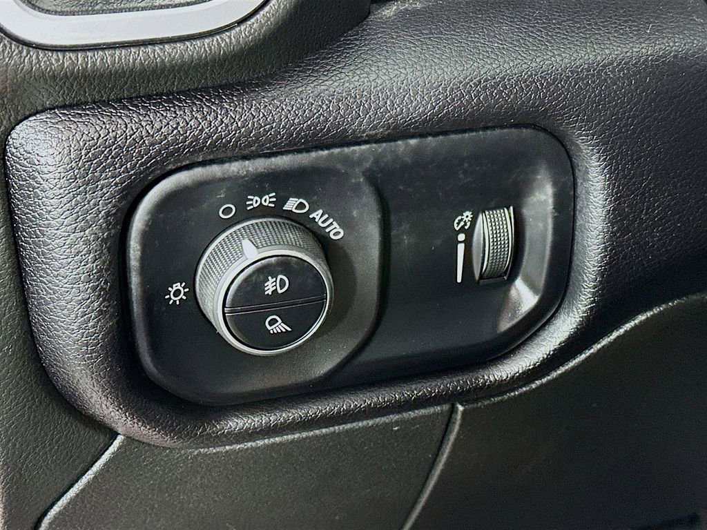 Certified 2024 RAM 2500 Big Horn w/ Sport Appearance Package image 18