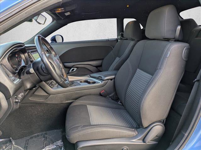 Used 2022 Dodge Challenger SXT image 16