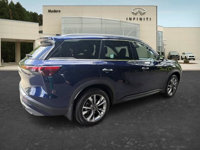 Certified 2022 INFINITI QX60 Luxe w/ Cargo Package AWD/4WD image 4
