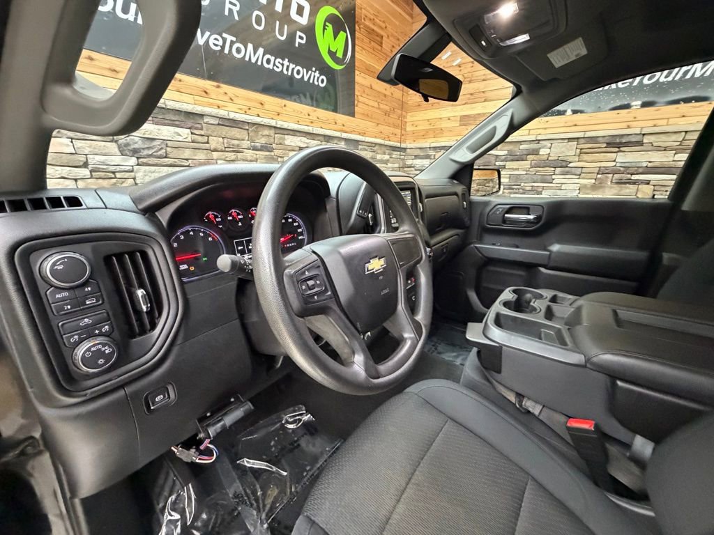 Used 2019 Chevrolet Silverado 1500 Custom w/ Custom Convenience Package image 11