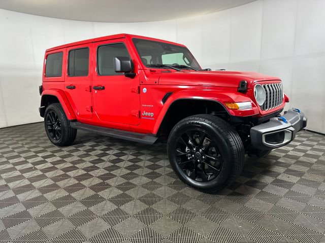 Used 2024 Jeep Wrangler Unlimited Sahara image 2