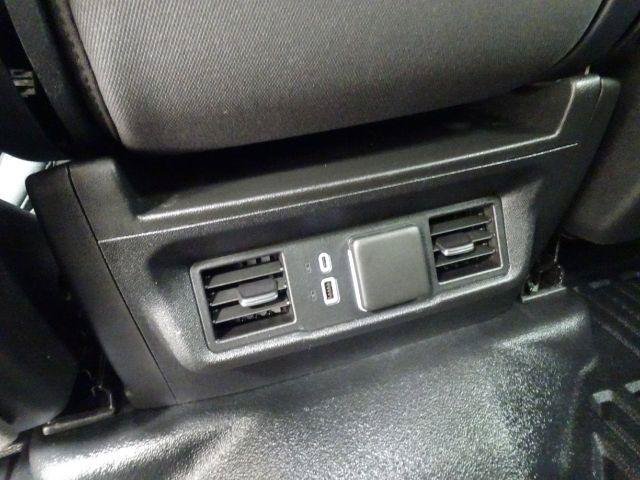 Used 2025 Chevrolet Silverado 1500 LT w/ Safety Package AWD/4WD image 38