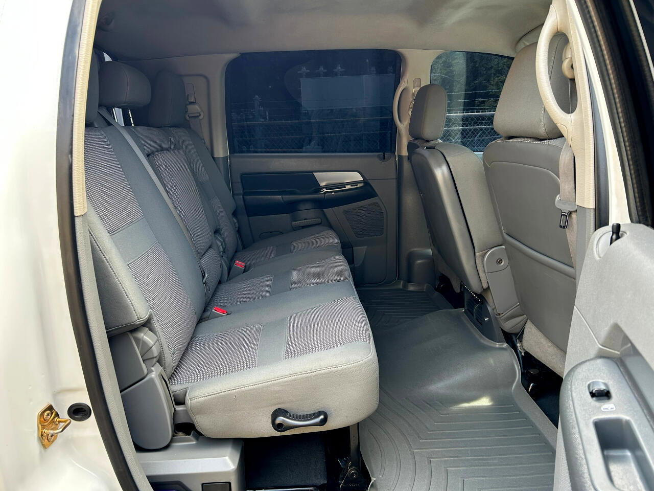 Used 2007 Dodge Ram 1500 Truck SLT w/ Trailer Tow Group image 14