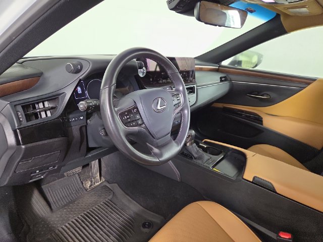 Used 2025 Lexus ES 350 w/ Accessory Package (Z1) FWD image 17