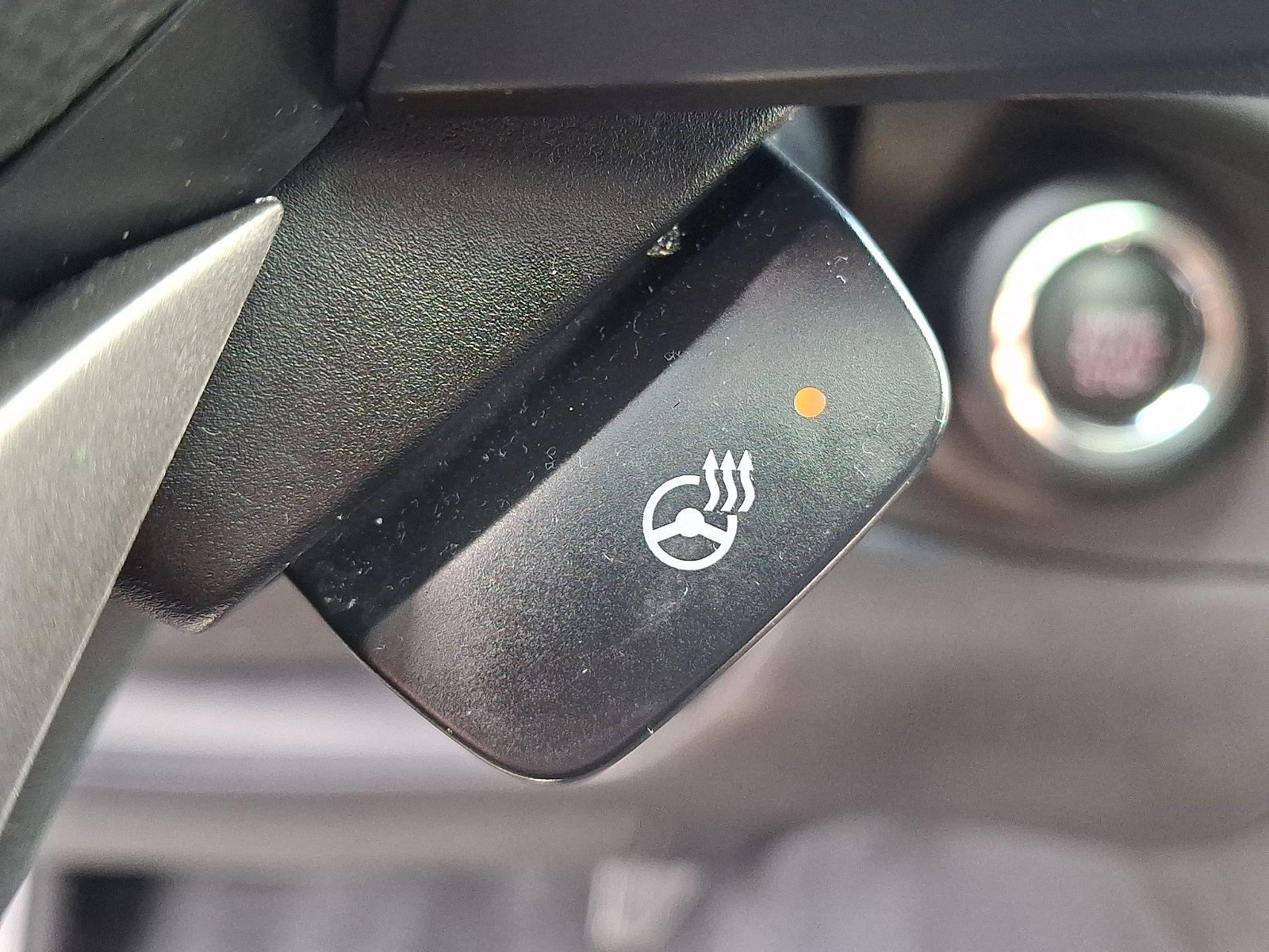 Used 2023 Subaru Ascent Touring AWD/4WD image 25