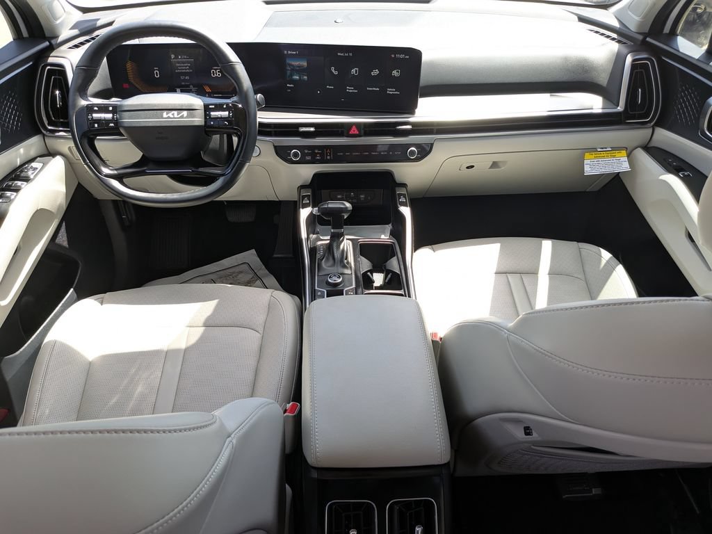 Certified 2026 Kia Sorento S FWD image 14