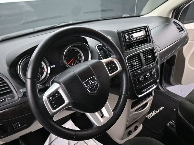 Used 2015 Dodge Grand Caravan American Value Package w/ UConnect Hands-Free Group image 42