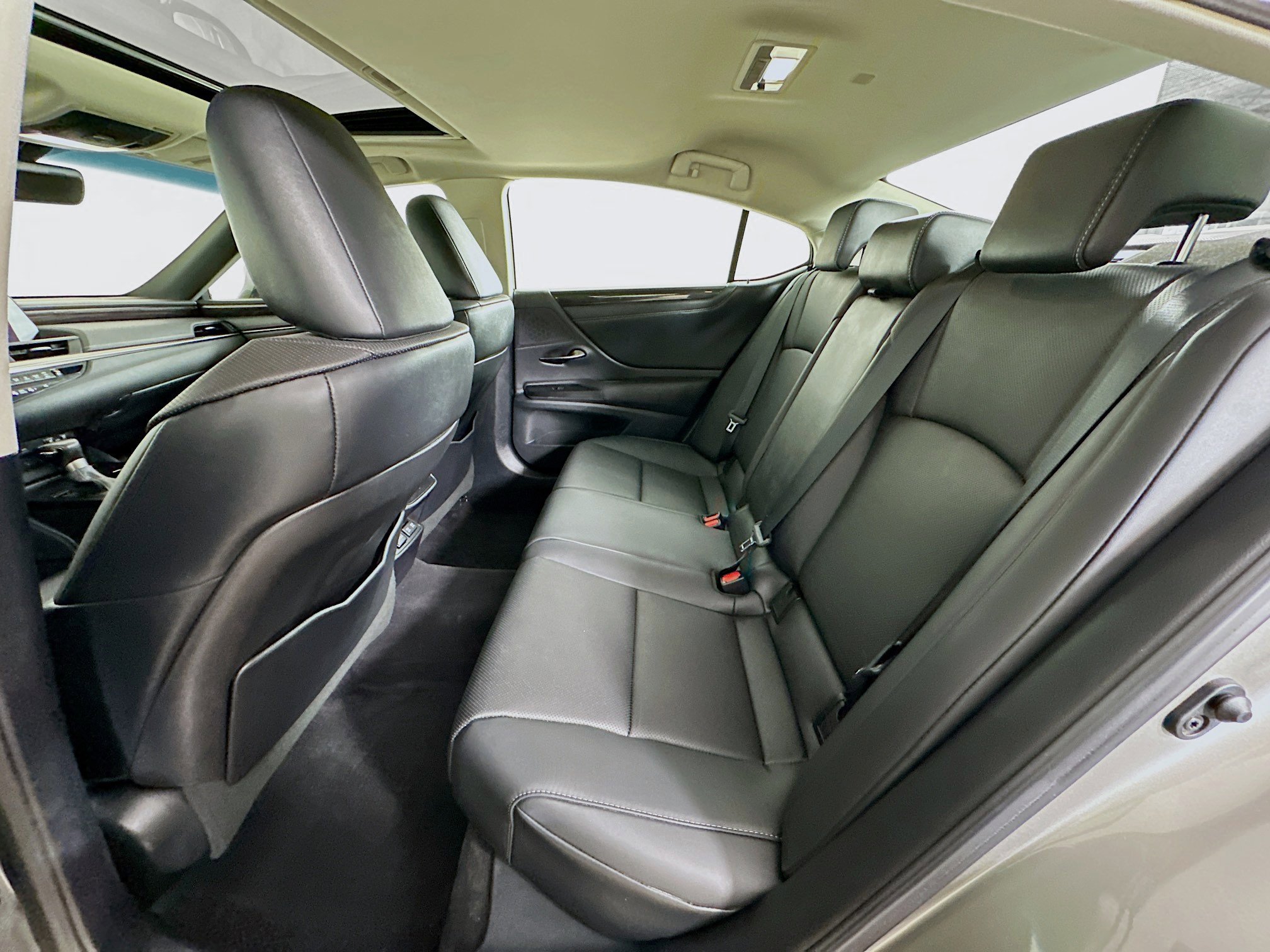 Used 2021 Lexus ES 350 w/ Premium Package image 28