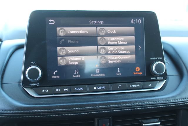 Used 2023 Nissan Rogue SV FWD image 22