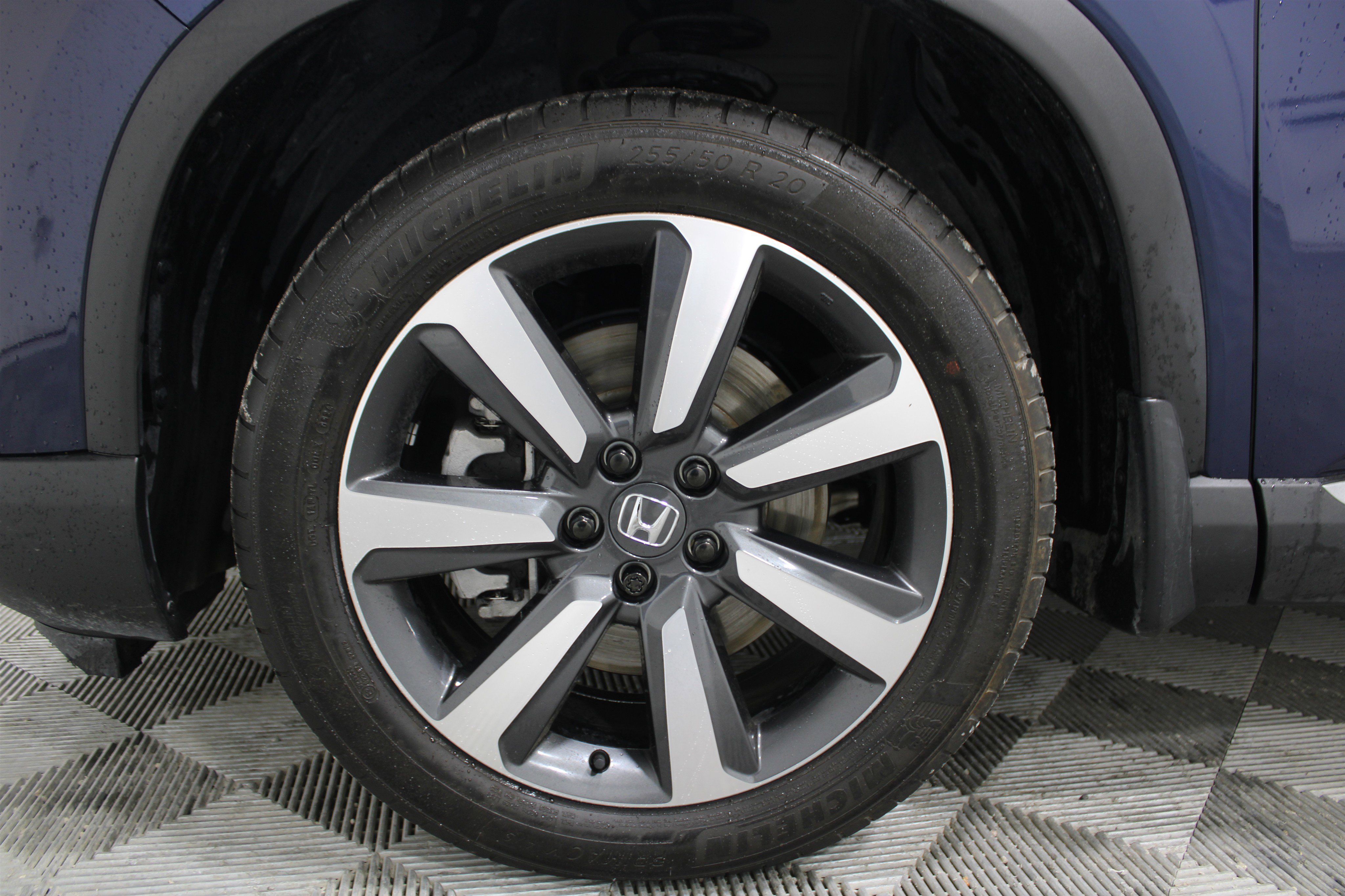 Used 2025 Honda Pilot Touring image 36