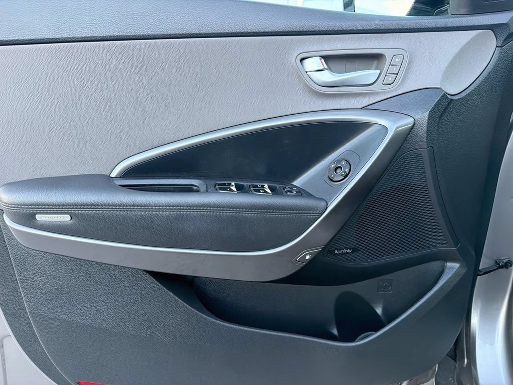 Used 2018 Hyundai Santa Fe Sport w/ 2.4L Tech Package 04 FWD image 21