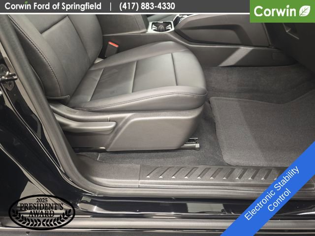 Used 2025 Chevrolet Colorado Trail Boss AWD/4WD image 11