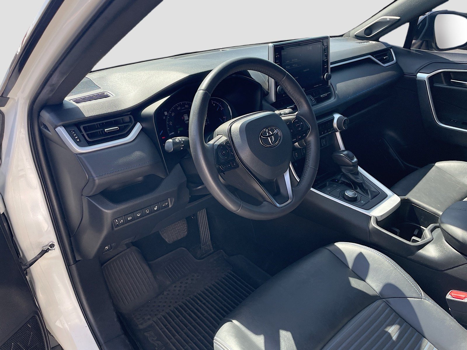Used 2022 Toyota RAV4 XSE AWD/4WD image 7