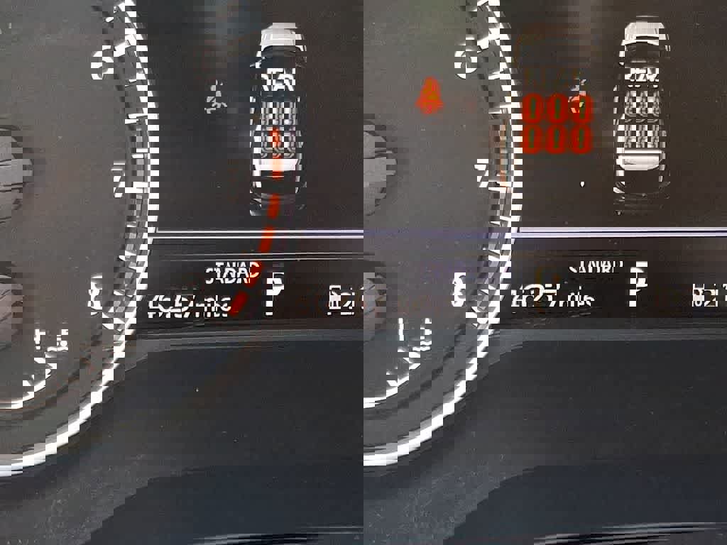 Used 2024 Nissan Pathfinder SV image 20