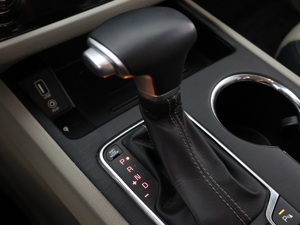 Used 2019 Kia Sedona EX image 48