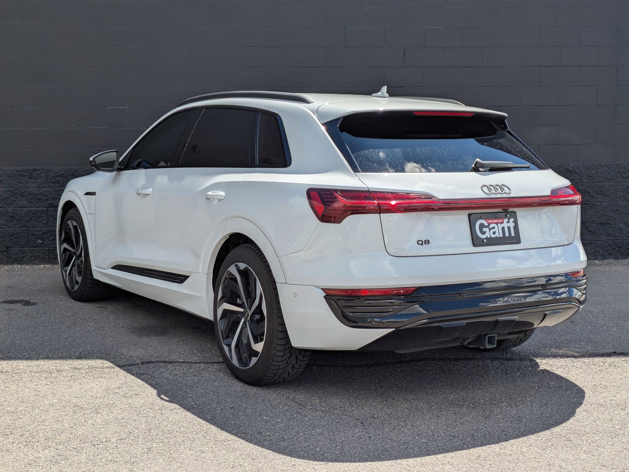 Used 2024 Audi Q8 e-tron Prestige w/ Prestige Package image 7