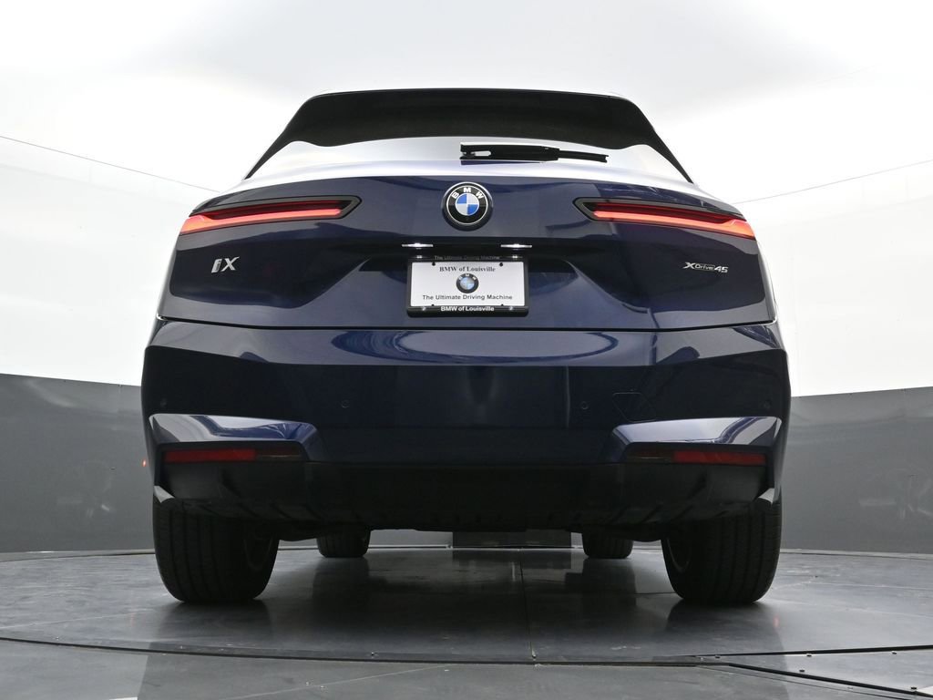 Used 2026 BMW iX xDrive45 w/ Premium Package image 25
