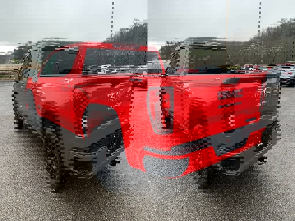 Used 2025 GMC Sierra 1500 Elevation image 3