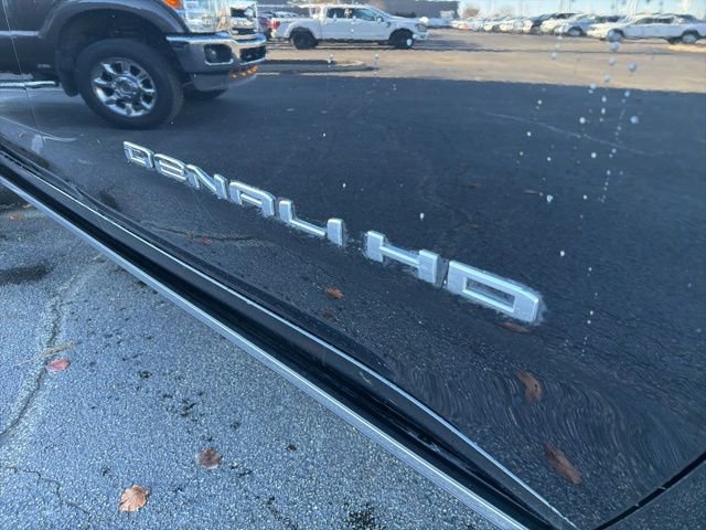 Used 2024 GMC Sierra 2500 Denali w/ Denali Reserve Package image 8