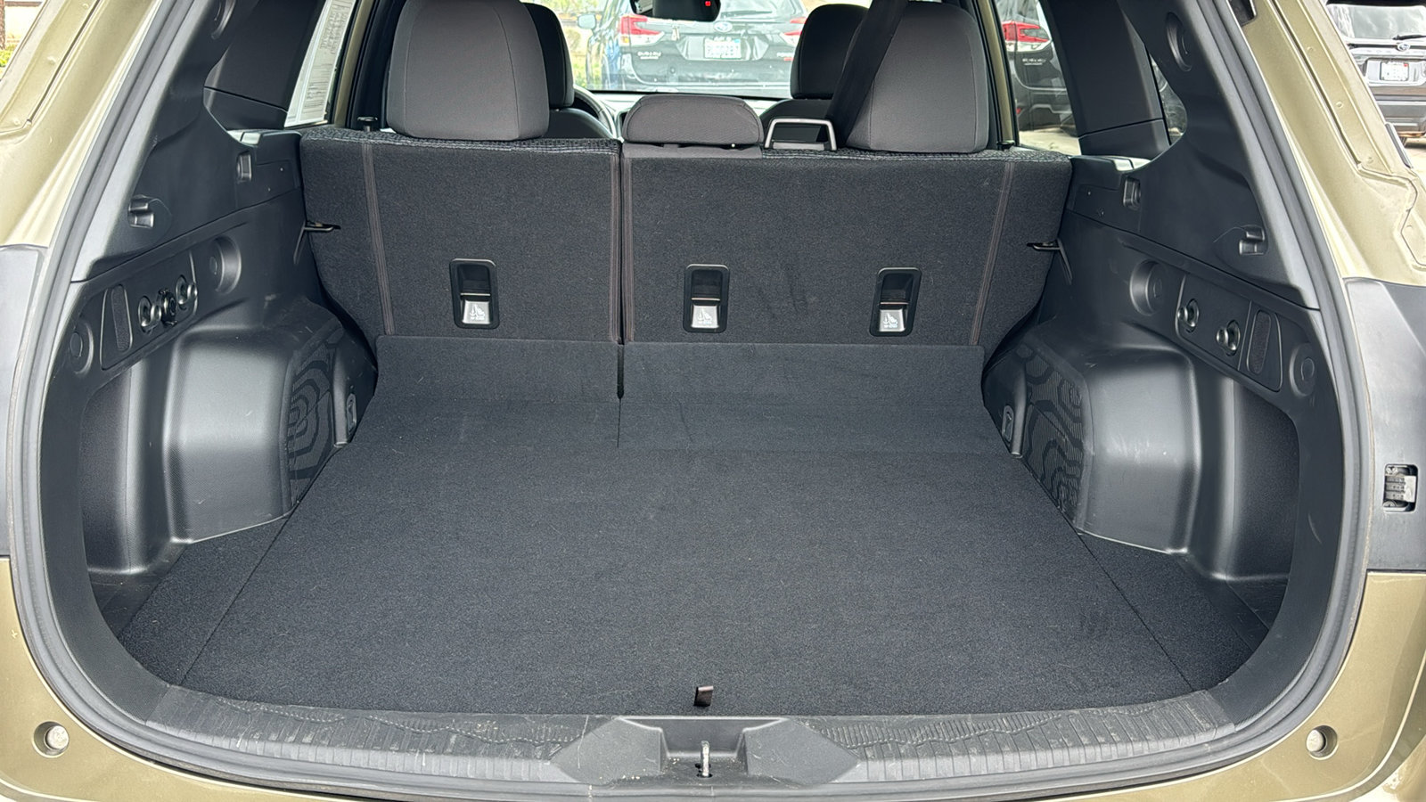 Certified 2025 Subaru Forester Premium AWD/4WD image 7