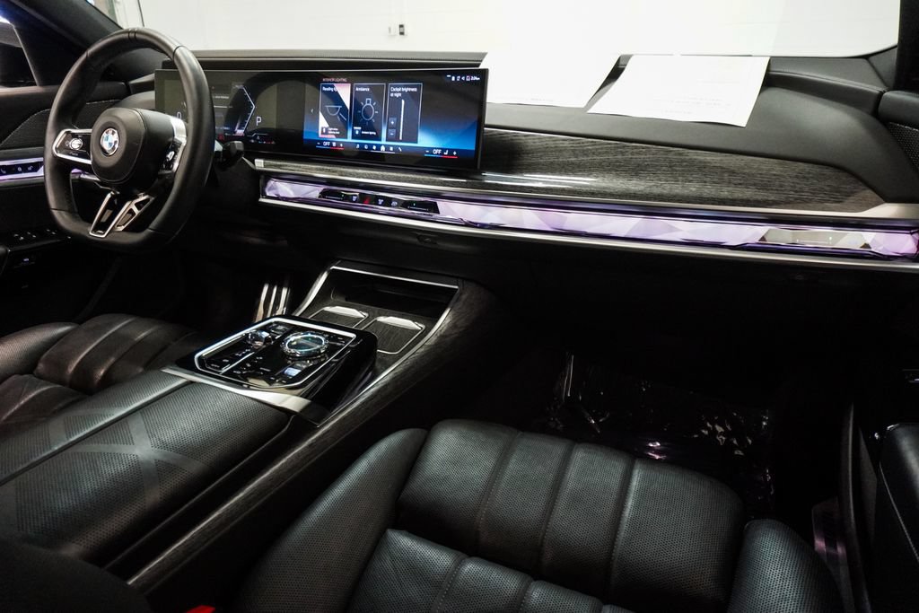 Used 2023 BMW 760i xDrive w/ Executive Package AWD/4WD image 13
