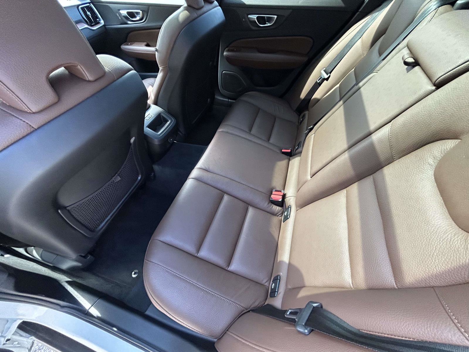 Certified 2025 Volvo V60 B5 Cross Country Plus image 13