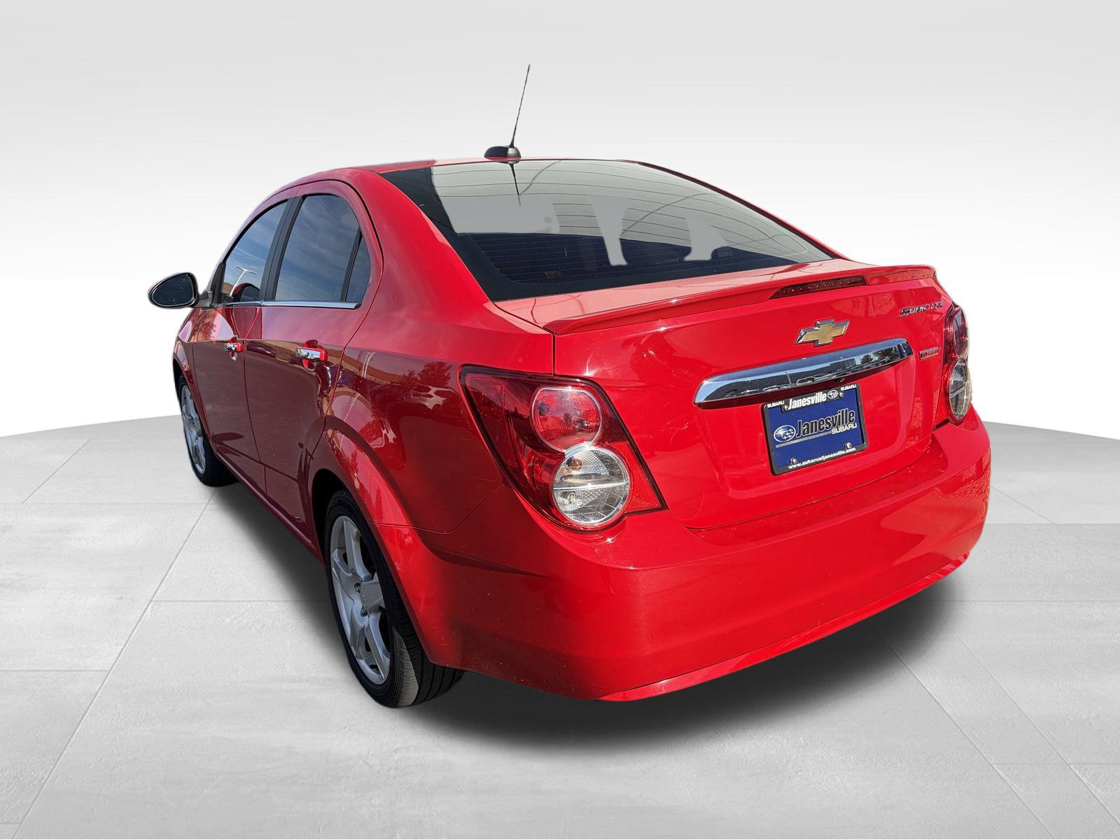 Used 2015 Chevrolet Sonic LTZ FWD image 3