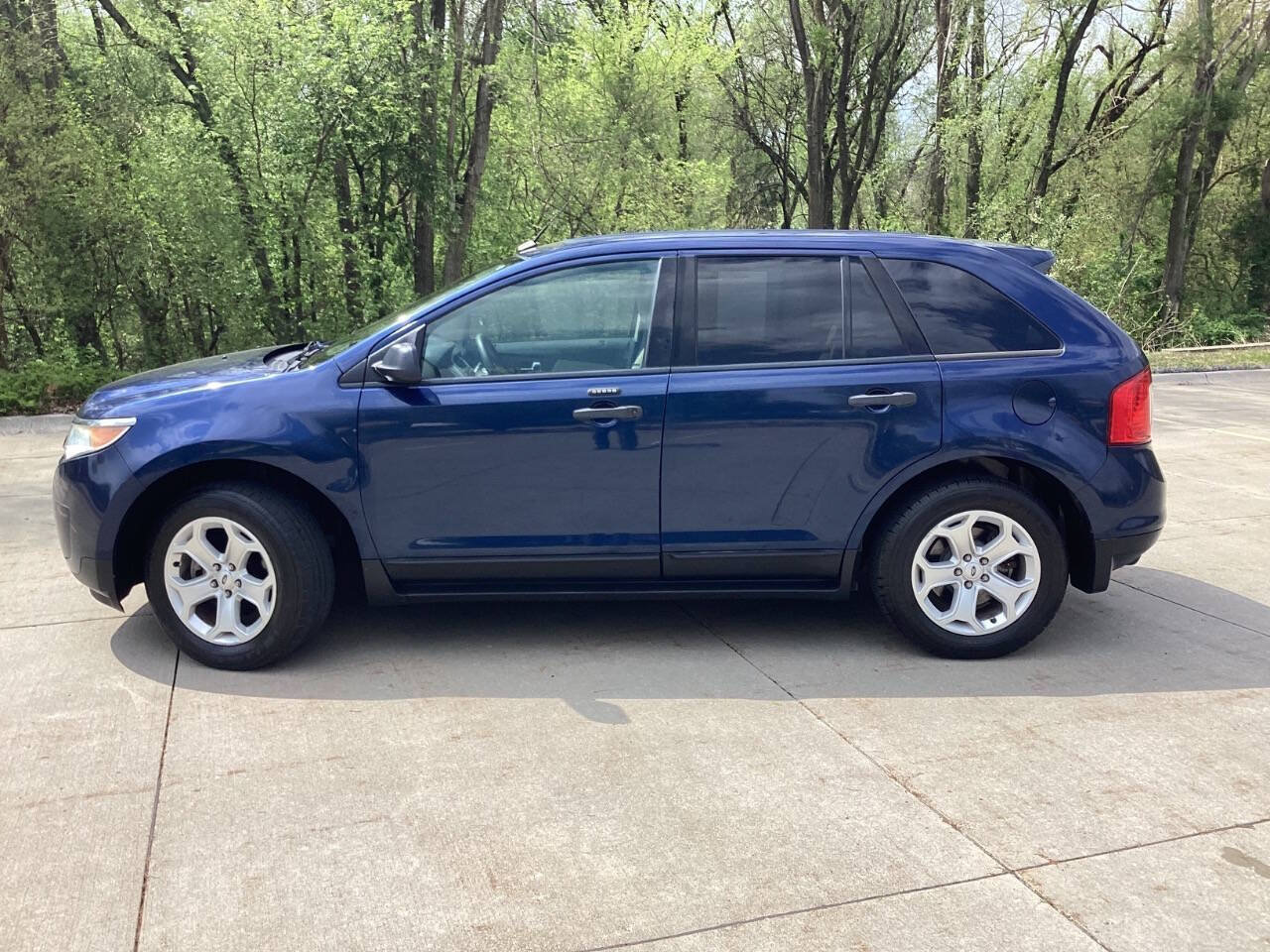 Used 2012 Ford Edge SE FWD image 6