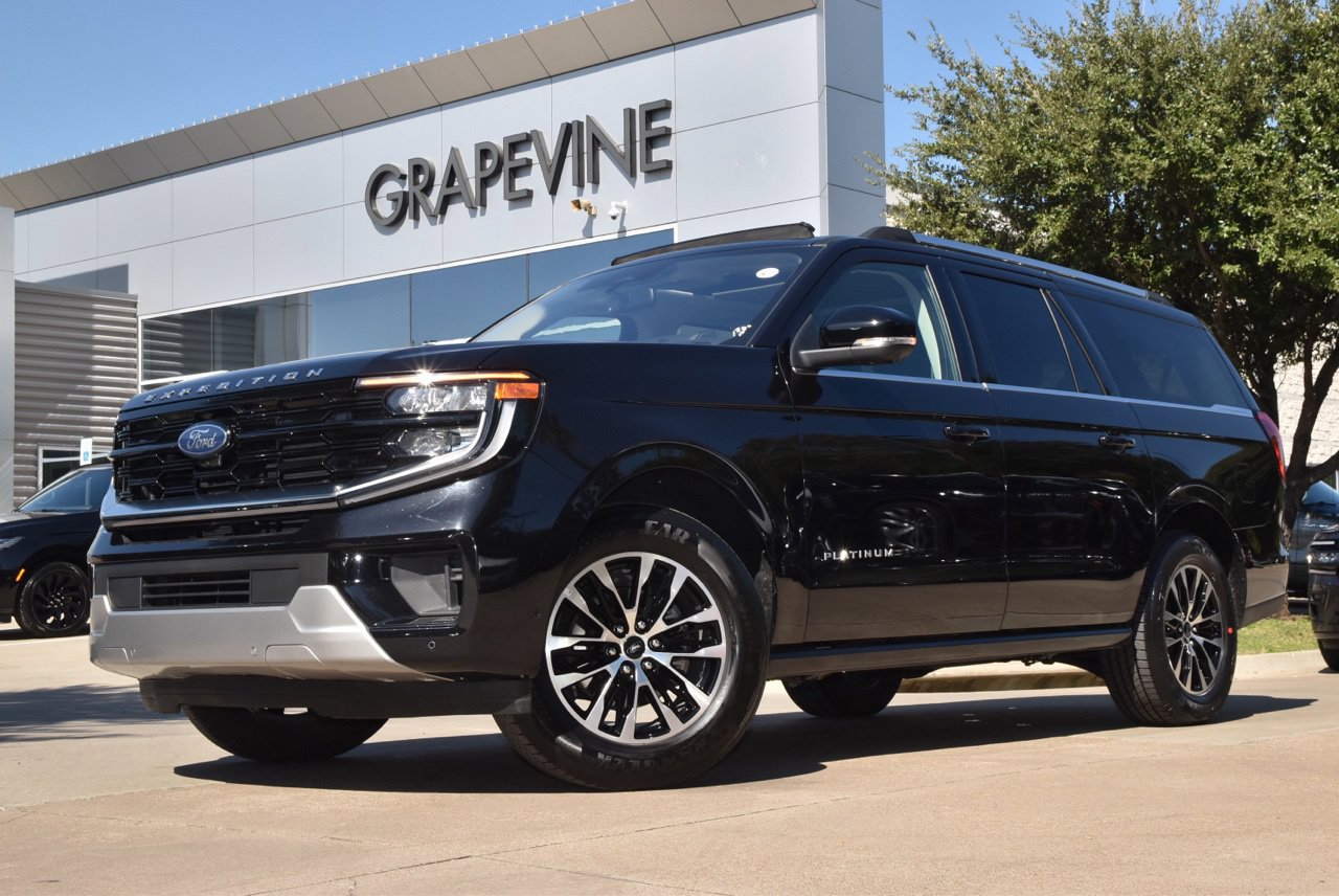 Used 2025 Ford Expedition Max Platinum AWD/4WD image 2