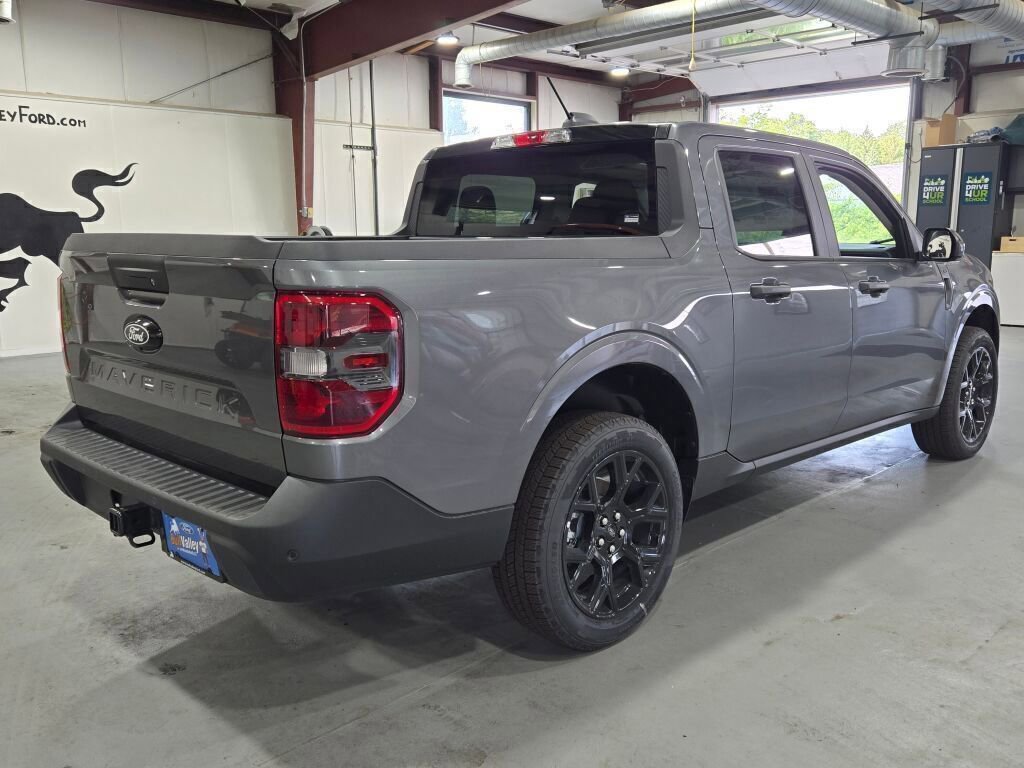 New 2025 Ford Maverick XLT w/ XLT Luxury Package image 10
