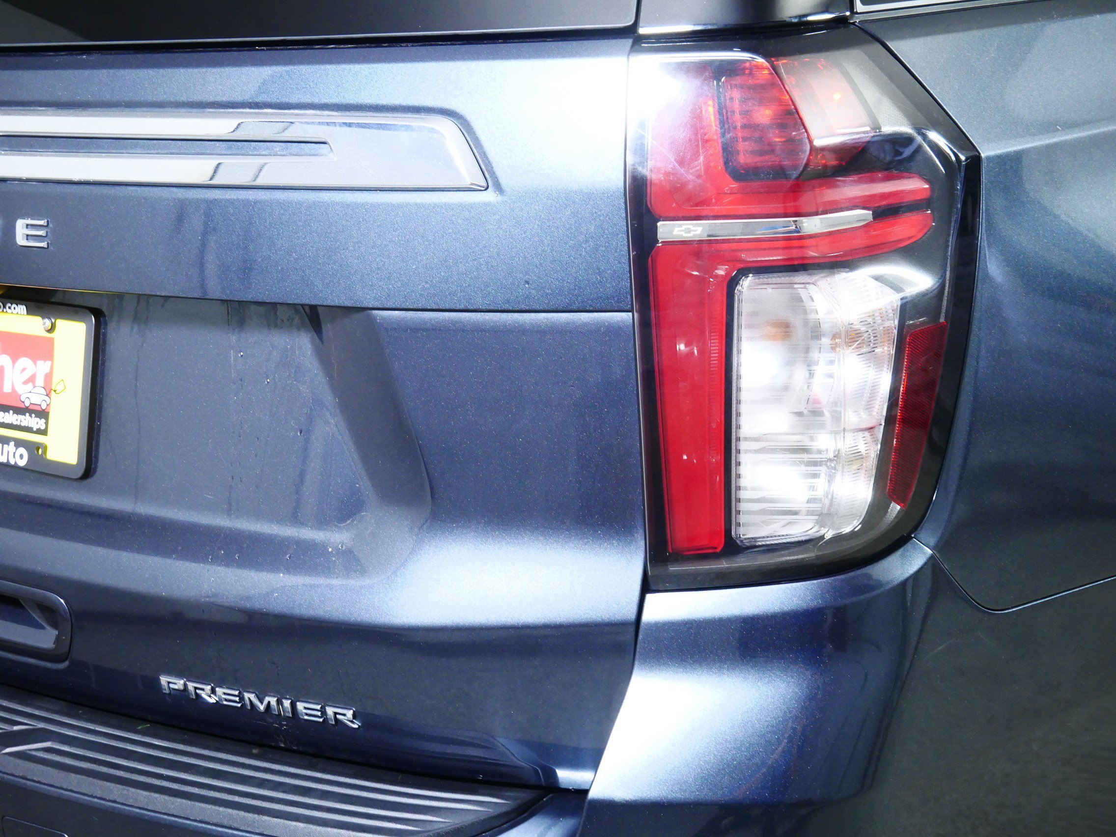 Used 2021 Chevrolet Tahoe Premier w/ Premium Package AWD/4WD image 17
