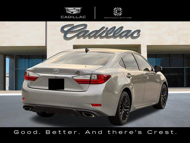 Used 2016 Lexus ES 350 w/ Ultra Luxury Package FWD image 3
