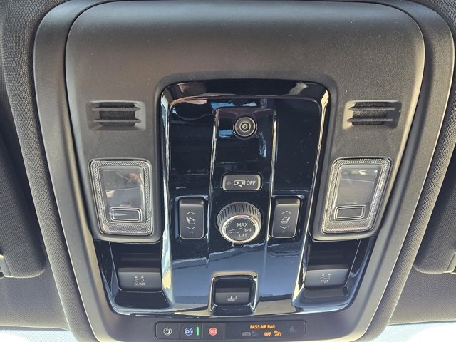 New 2026 Chevrolet Suburban Z71 w/ Comfort Package image 16