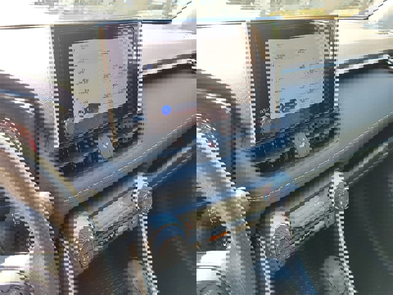 Used 2024 Toyota RAV4 XLE image 23